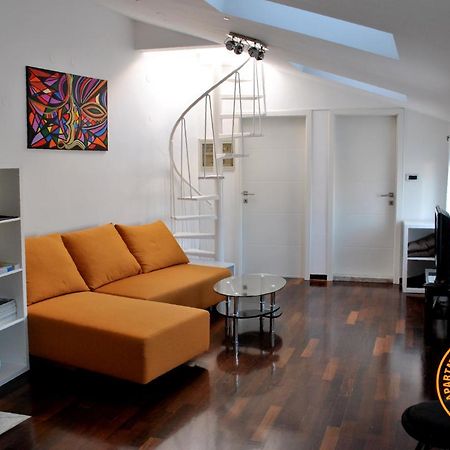 M & M Apartment อิซอลา ภายนอก รูปภาพ