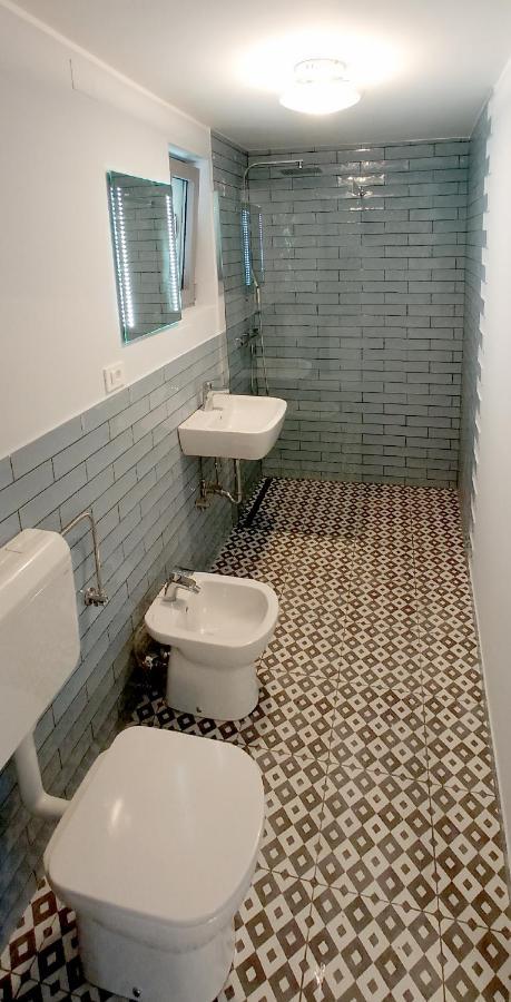 M & M Apartment อิซอลา ภายนอก รูปภาพ
